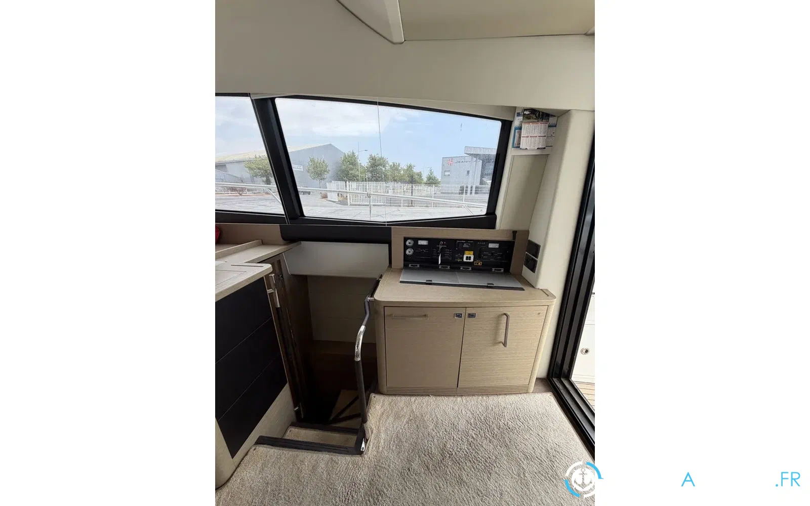 slider 12 Prestige Yachts 500 Fly