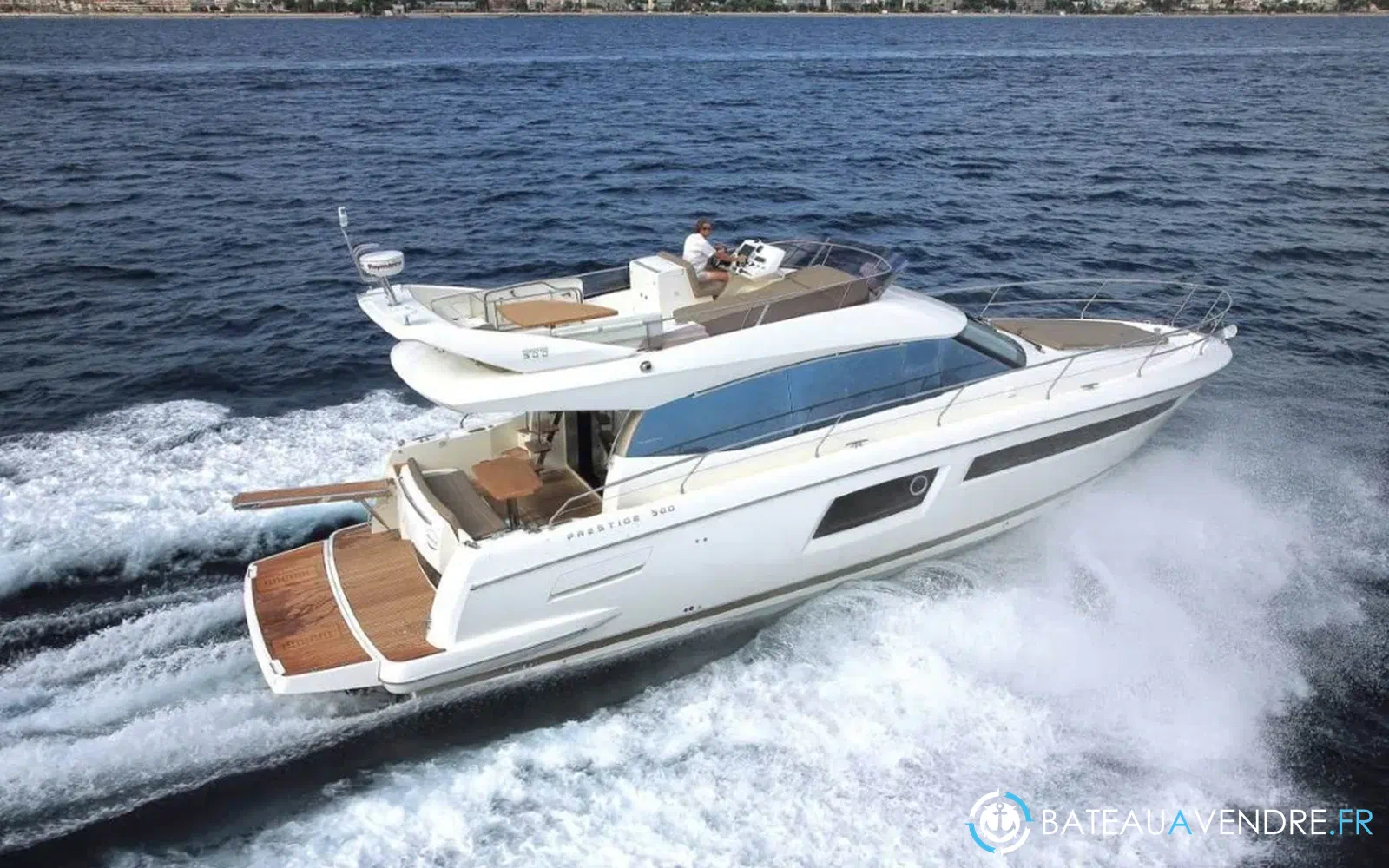 slider 7 Prestige Yachts 500 Fly