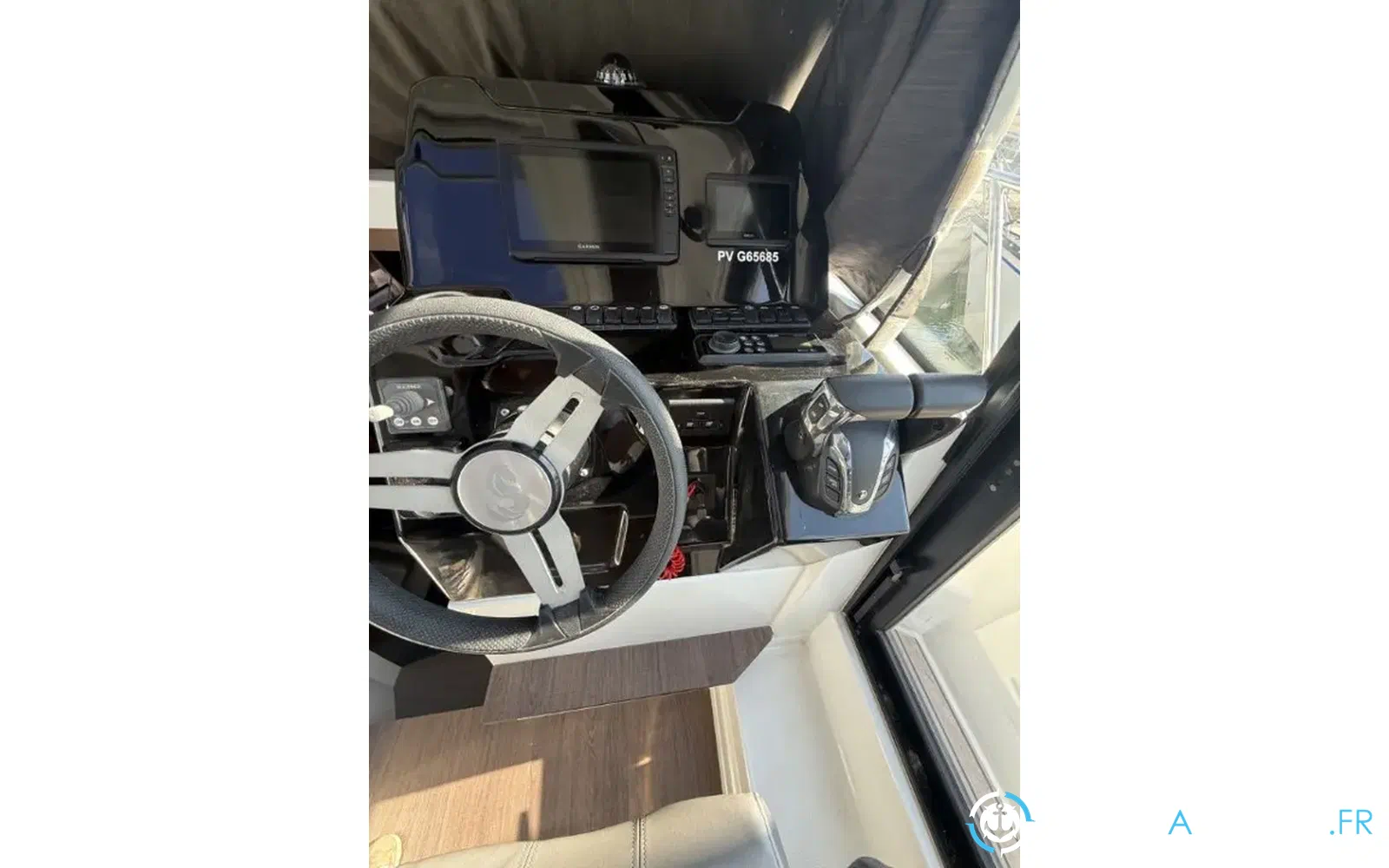 slider 9 Beneteau Antares 9 OB