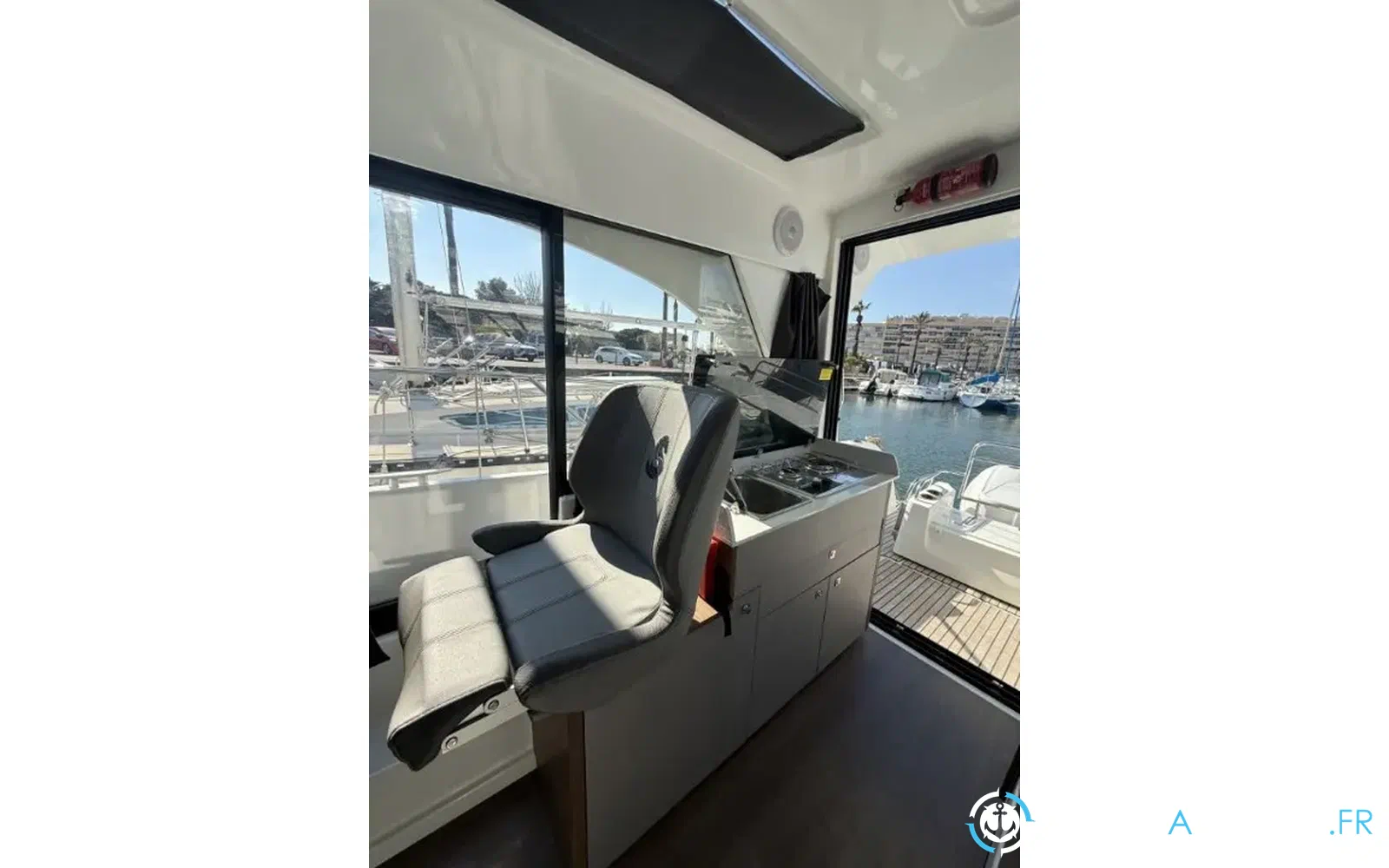 slider 6 Beneteau Antares 9 OB