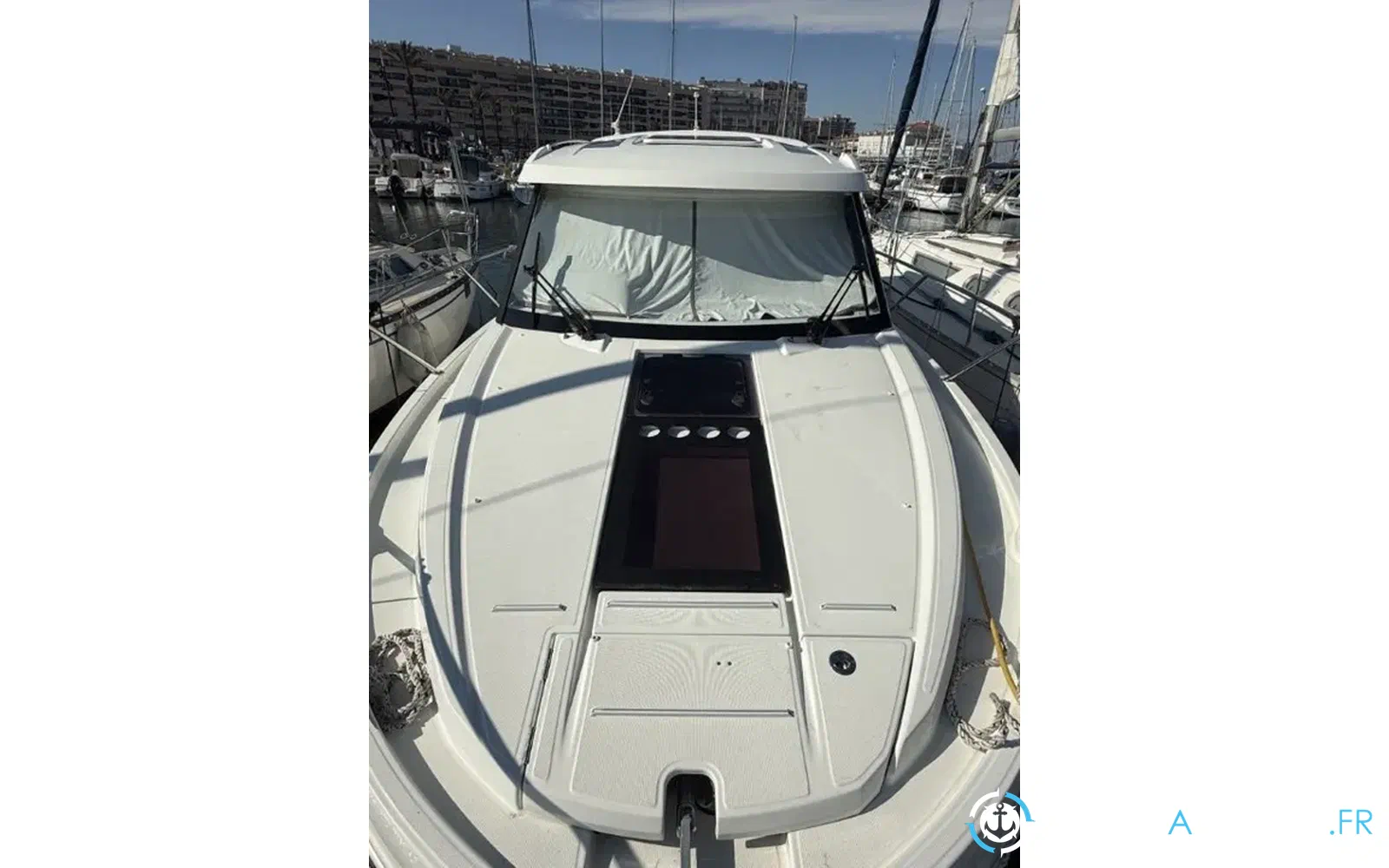 slider 8 Beneteau Antares 9 OB