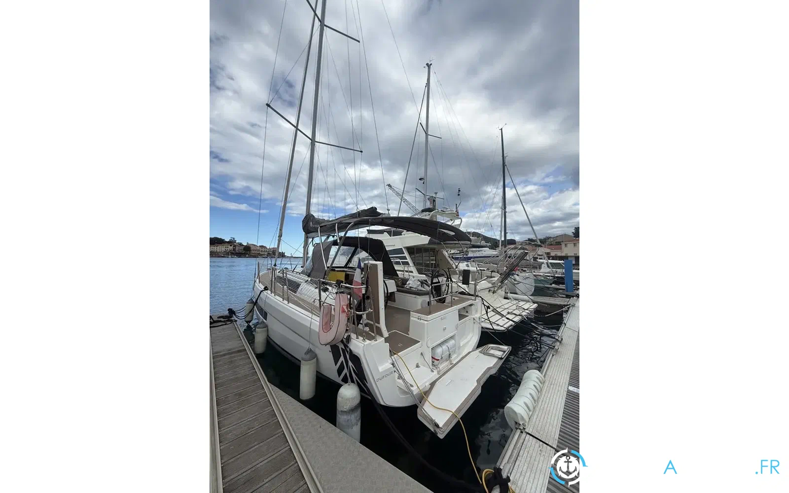 slider 33 Dufour 37