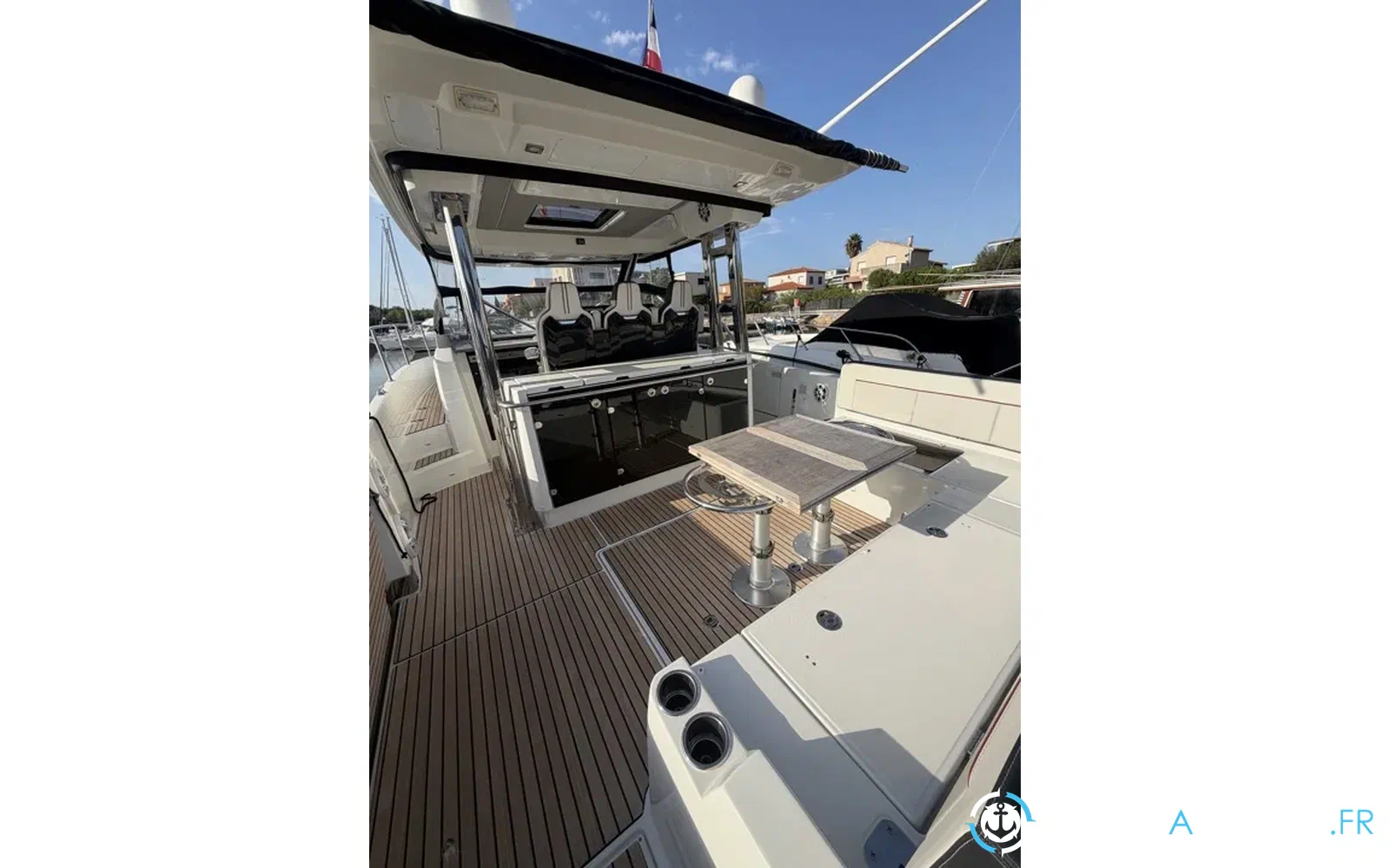 slider 17 Jeanneau Cap Camarat 12.5 WA