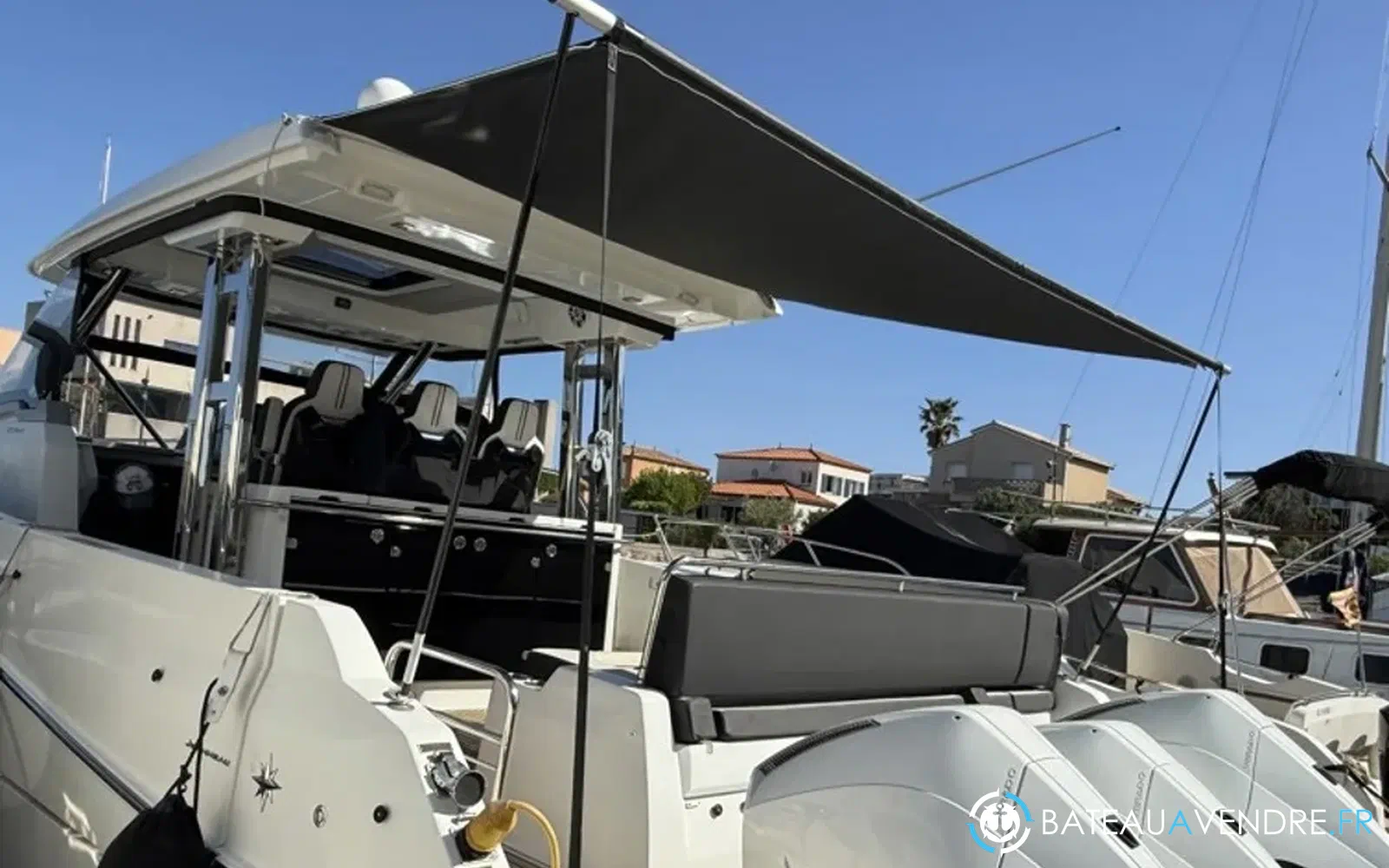 slider 8 Jeanneau Cap Camarat 12.5 WA