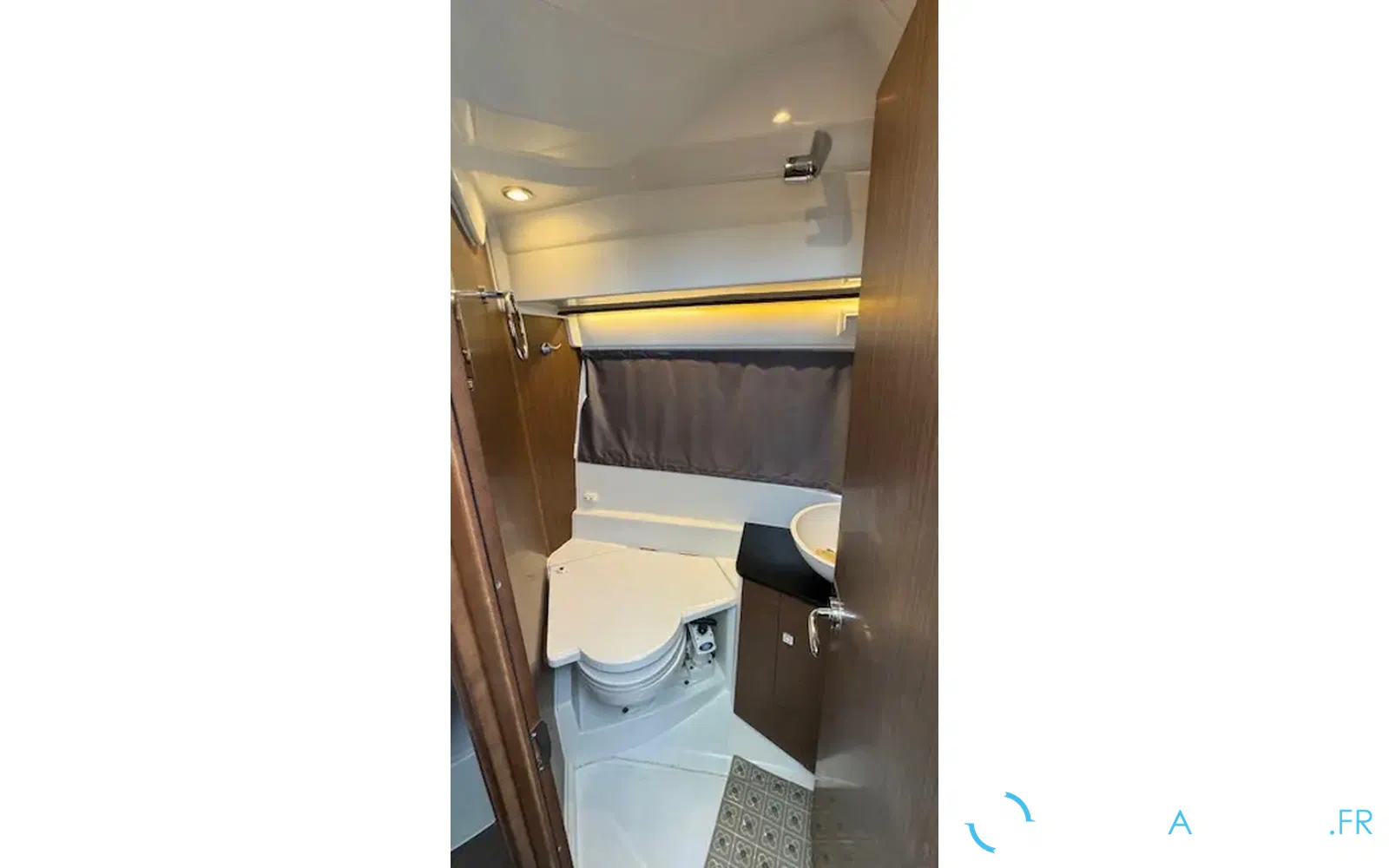 slider 4 Jeanneau Merry Fisher 895