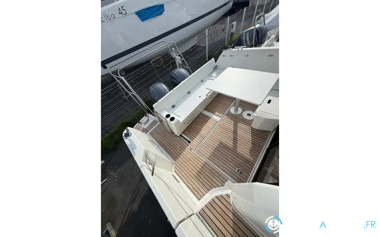 slider 6 Jeanneau Merry Fisher 895