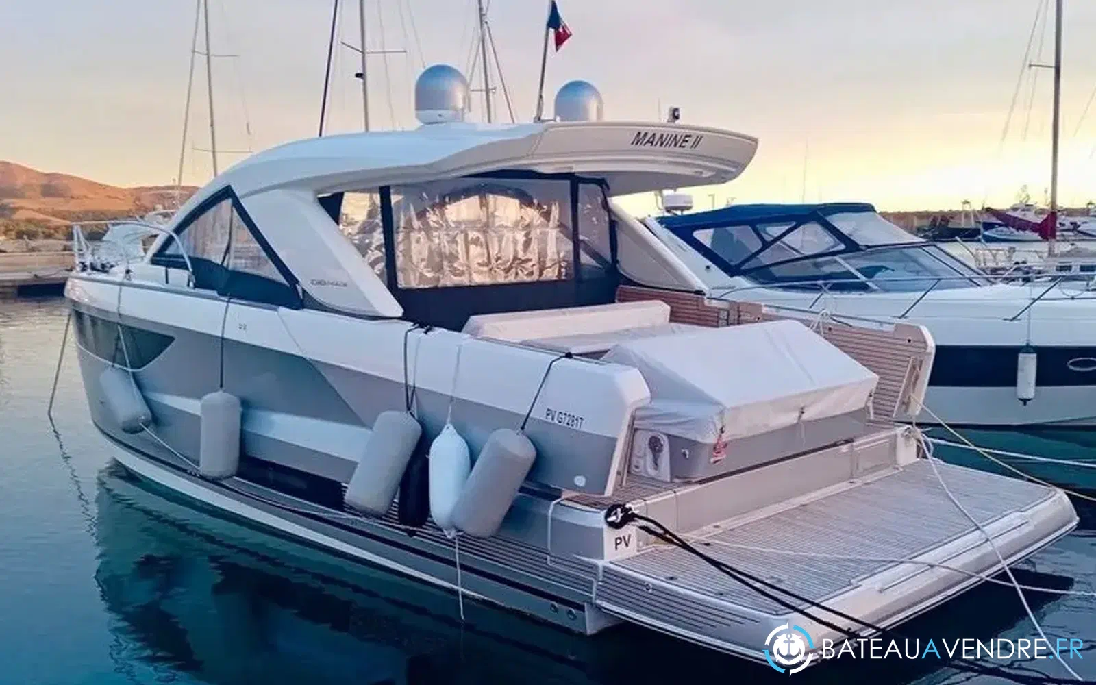 slider 8 Jeanneau DB 43