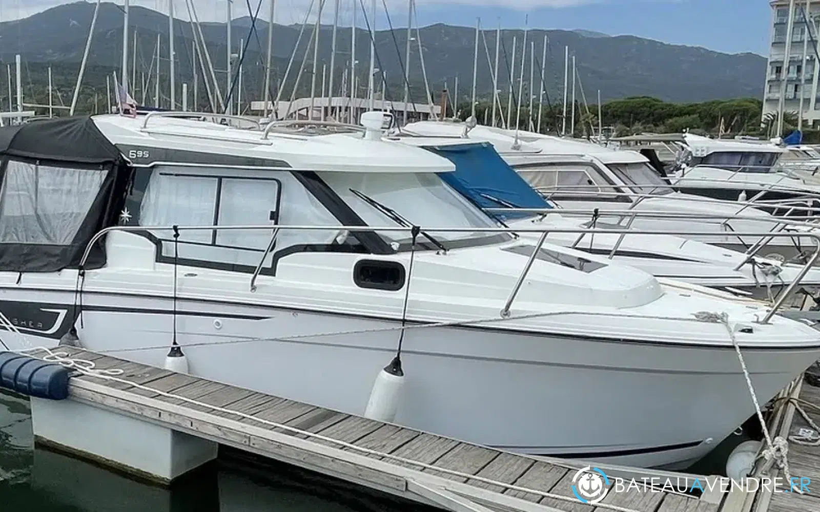 slider 0 Jeanneau Merry Fisher 695 Serie 2