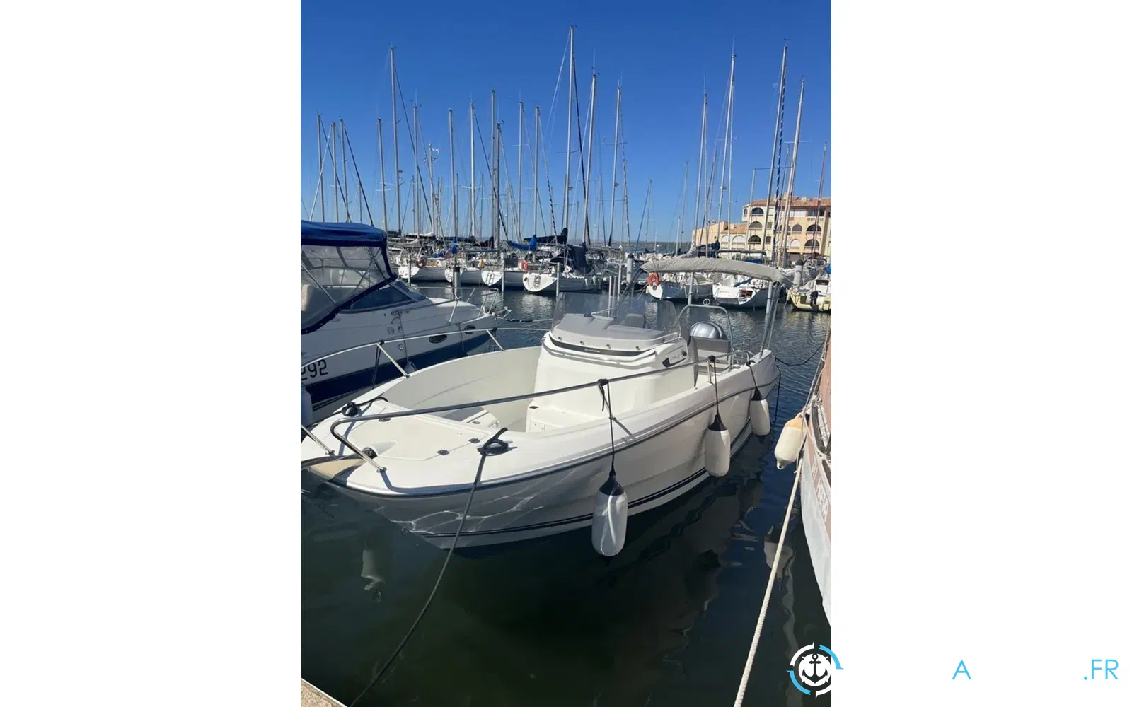 slider 1 Jeanneau Cap Camarat 7.5 CC Serie 2