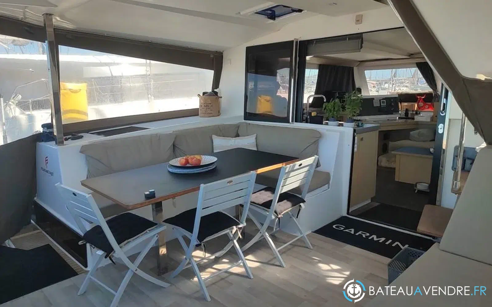 slider 1 Fountaine Pajot Lucia 40