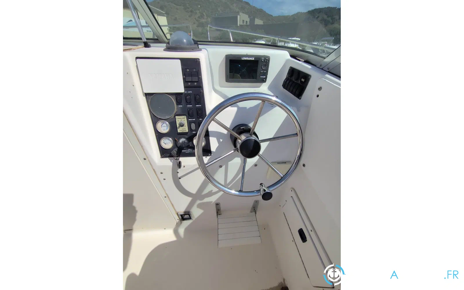 slider 11 Seaswirl Striper 2300 WA
