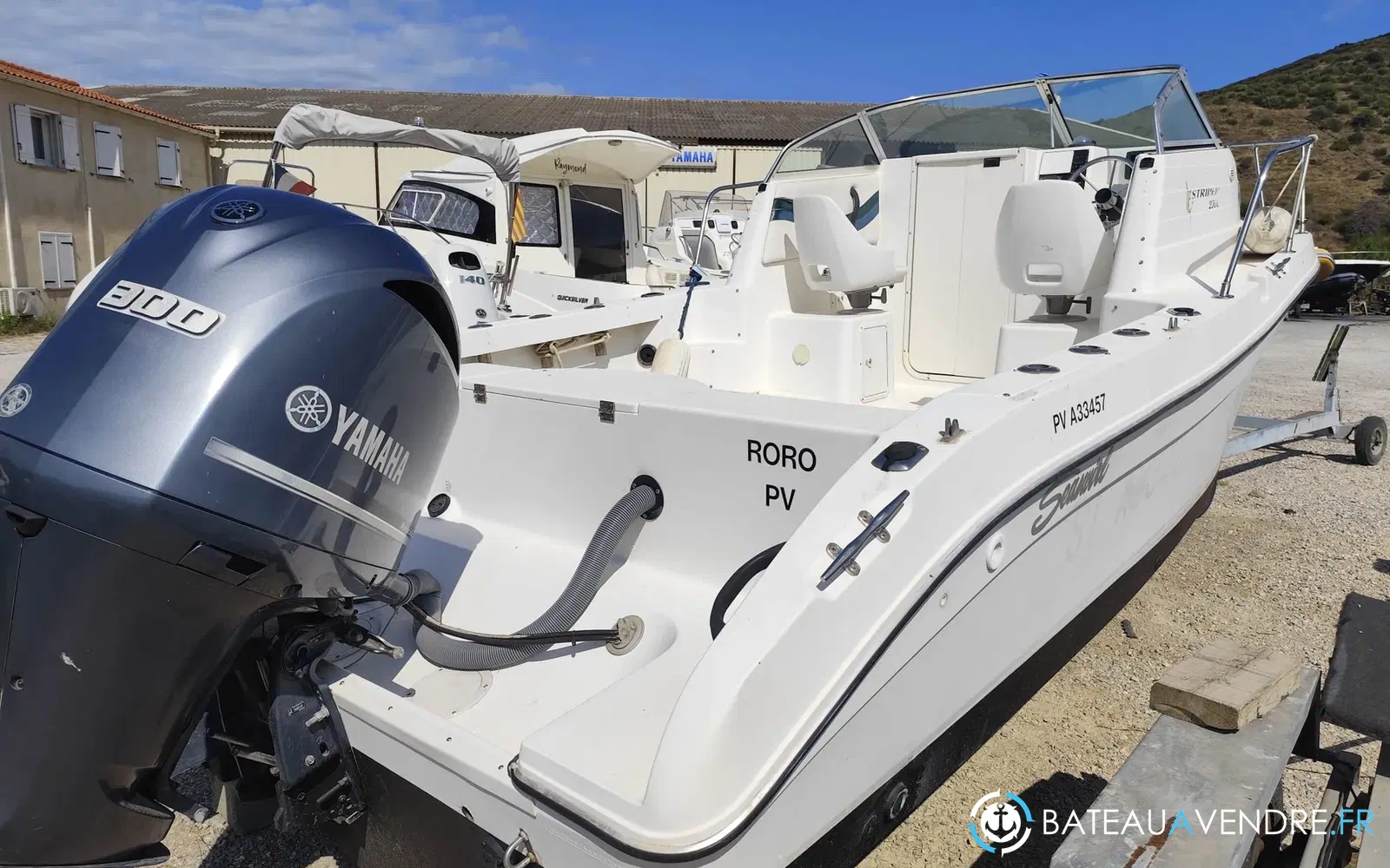 slider 16 Seaswirl Striper 2300 WA