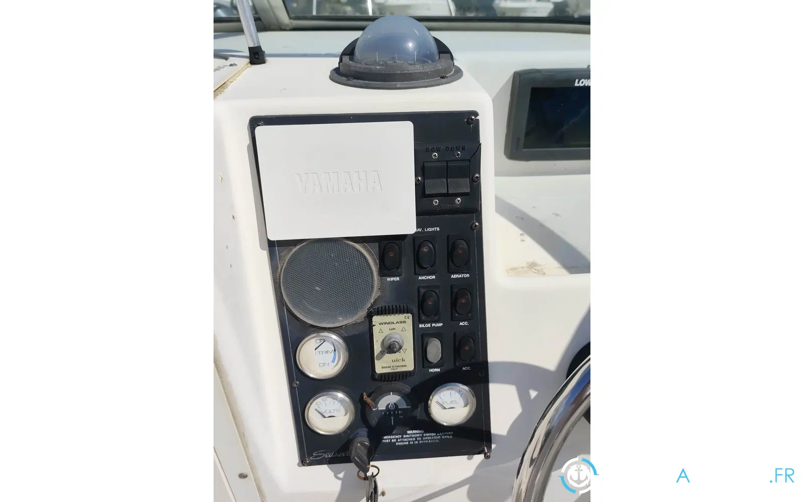 slider 5 Seaswirl Striper 2300 WA