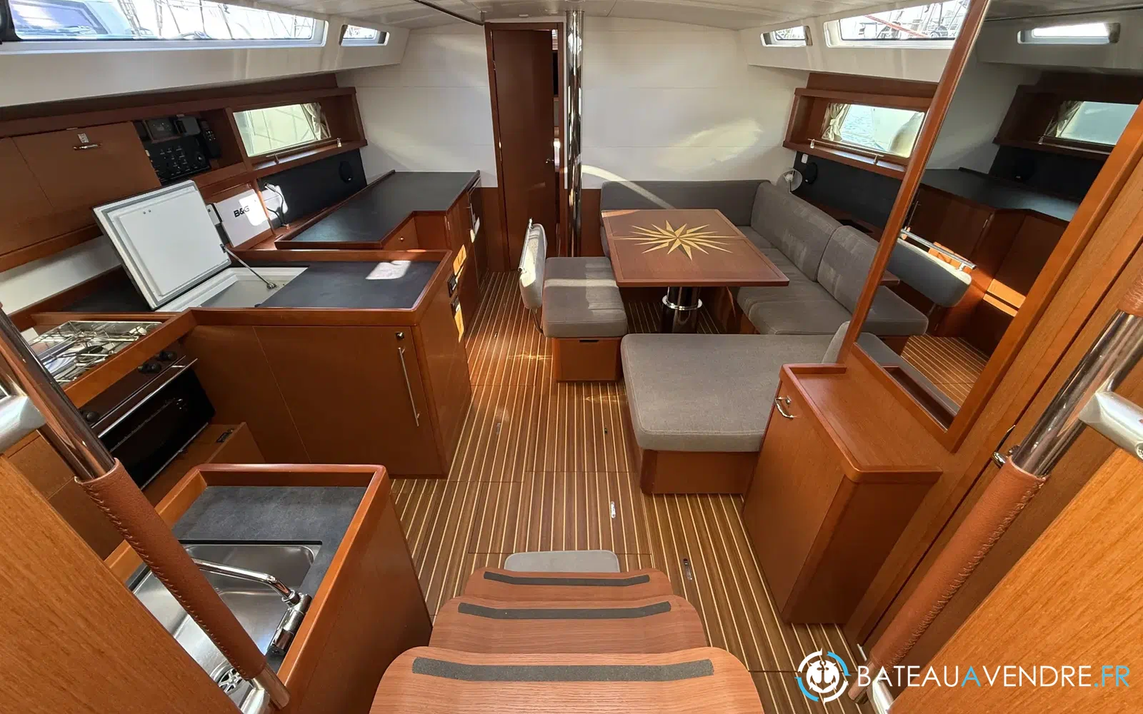 slider 29 Beneteau Oceanis 48