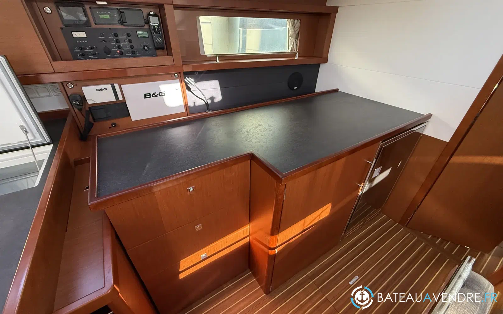 slider 33 Beneteau Oceanis 48