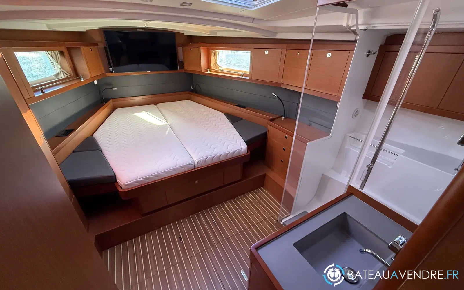 slider 39 Beneteau Oceanis 48