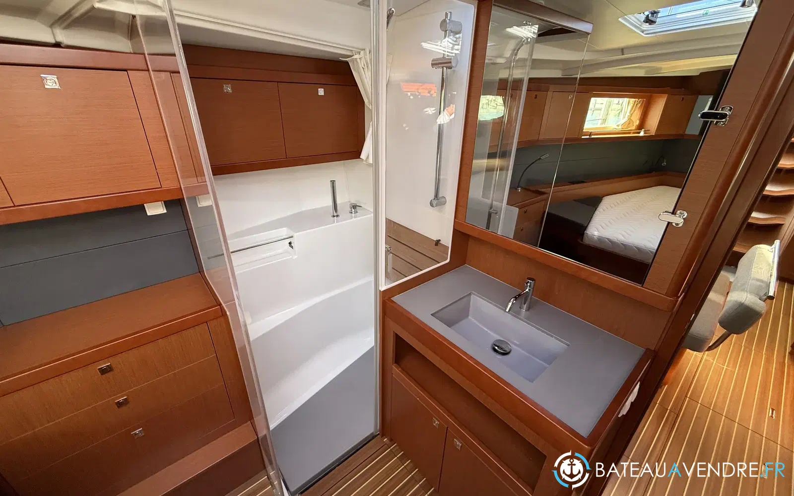 slider 40 Beneteau Oceanis 48