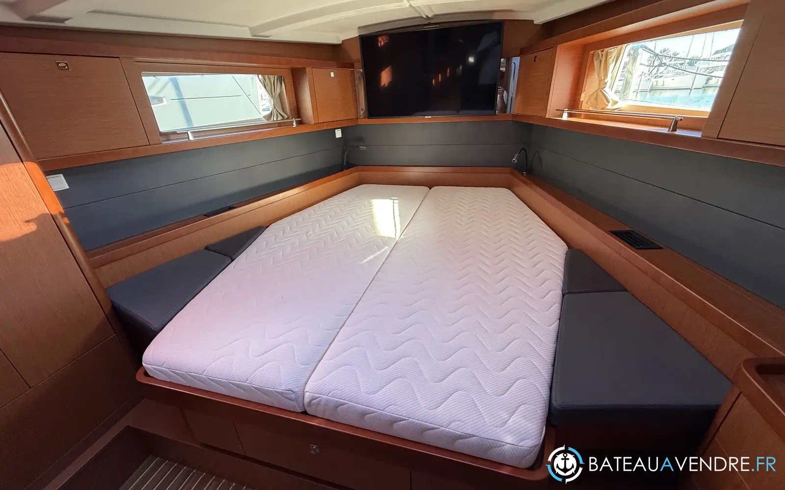 slider 41 Beneteau Oceanis 48