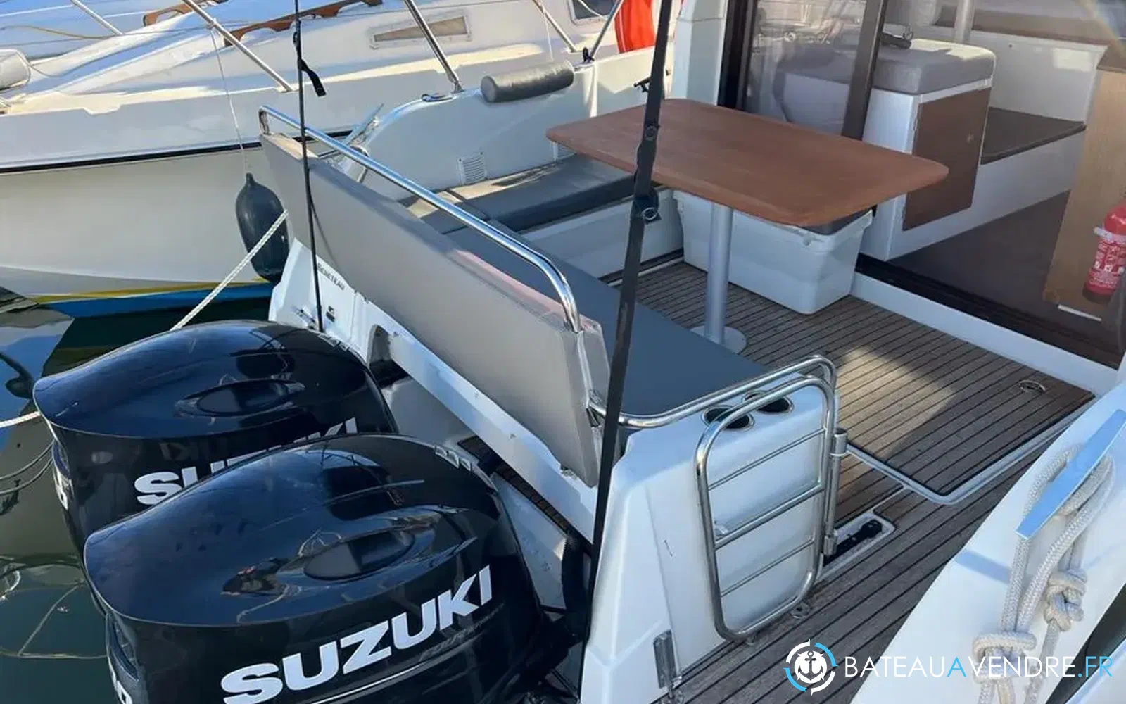 slider 4 Beneteau Antares 9 OB