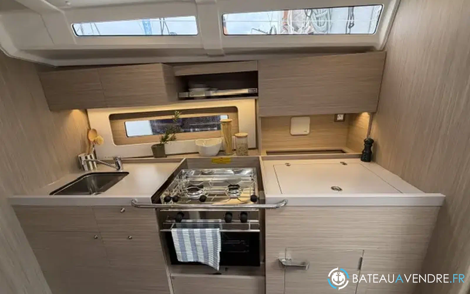 slider 14 Beneteau Oceanis 37.1