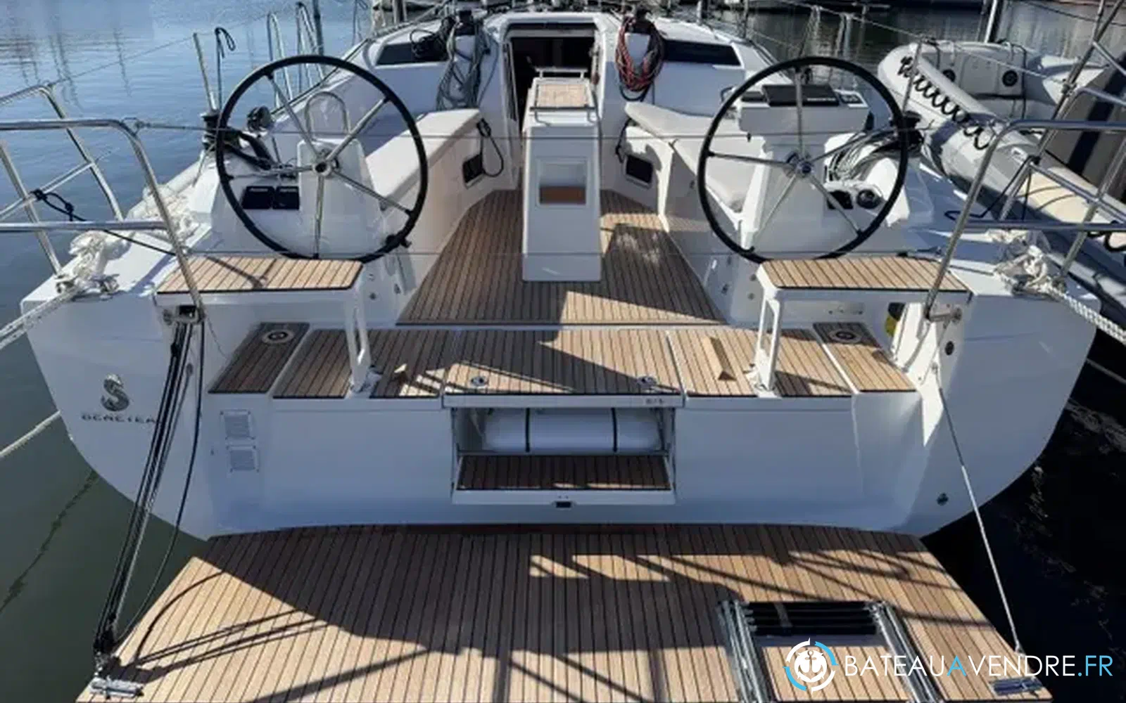 slider 2 Beneteau Oceanis 37.1