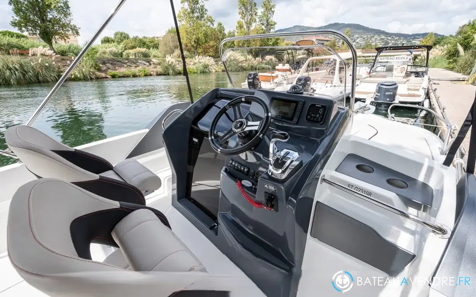 slider 12 Beneteau Flyer 6.6 SUNdeck
