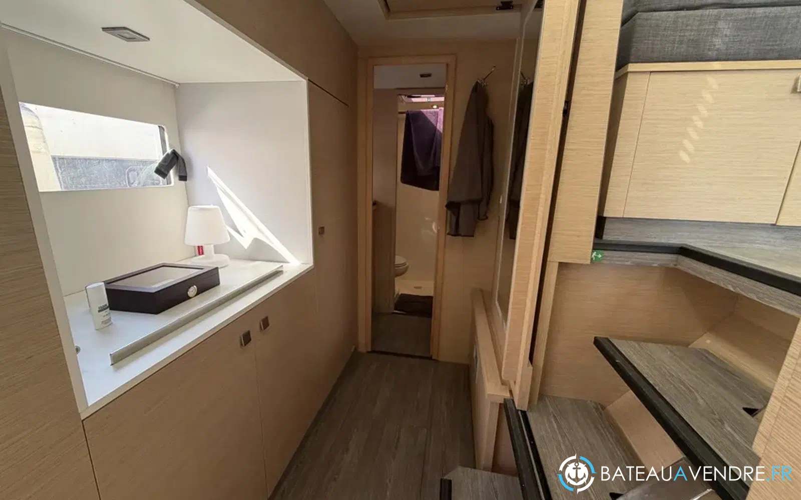 slider 13 Fountaine Pajot My 37