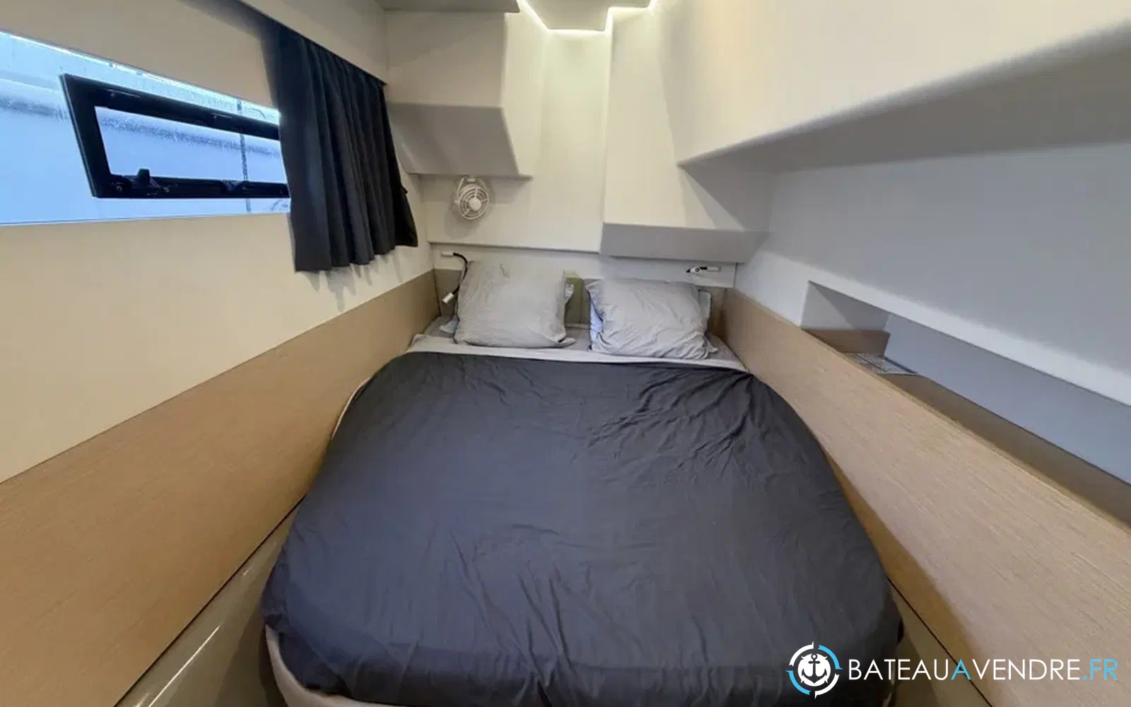 slider 16 Fountaine Pajot My 37