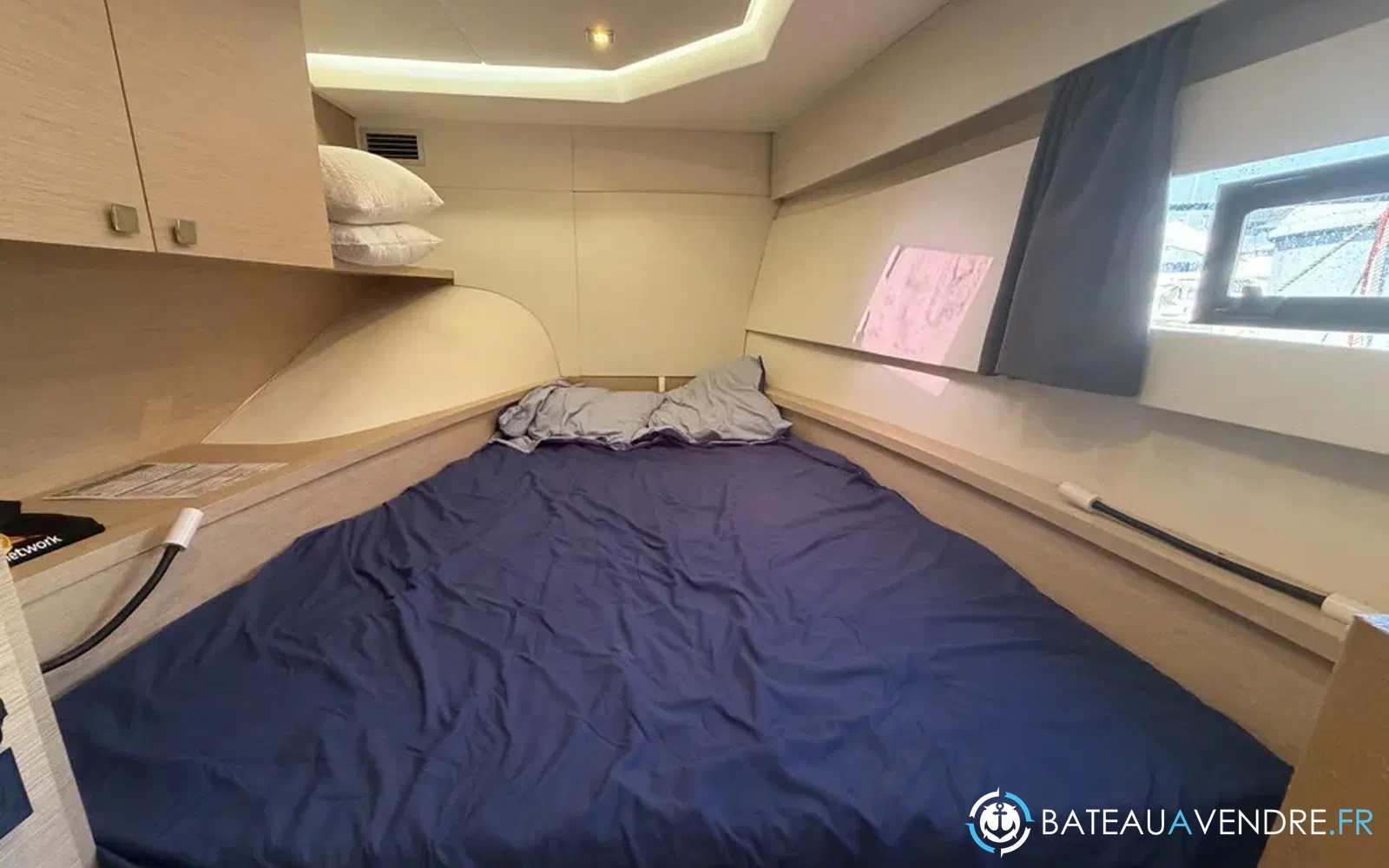 slider 18 Fountaine Pajot My 37