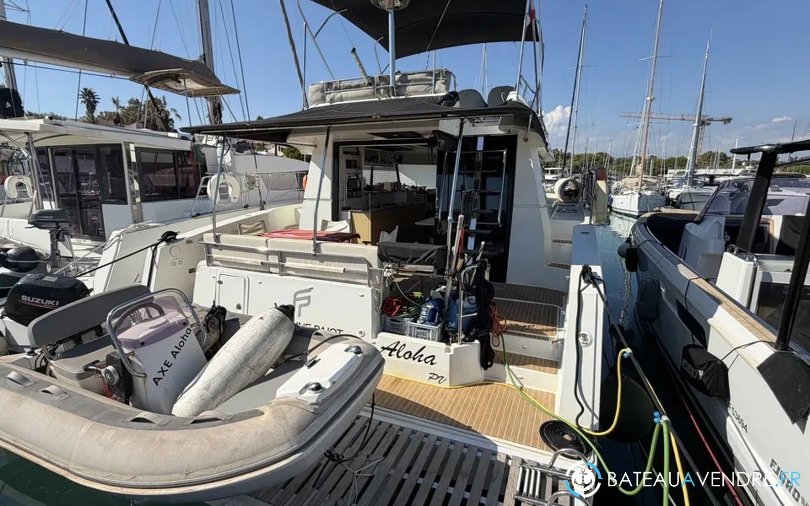 slider 2 Fountaine Pajot My 37