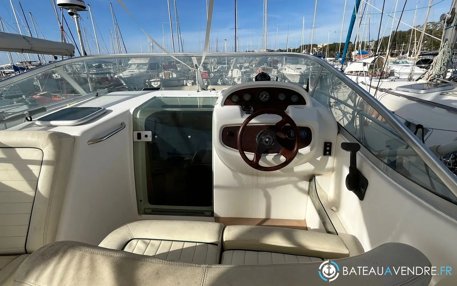 slider 19 Jeanneau Leader 805