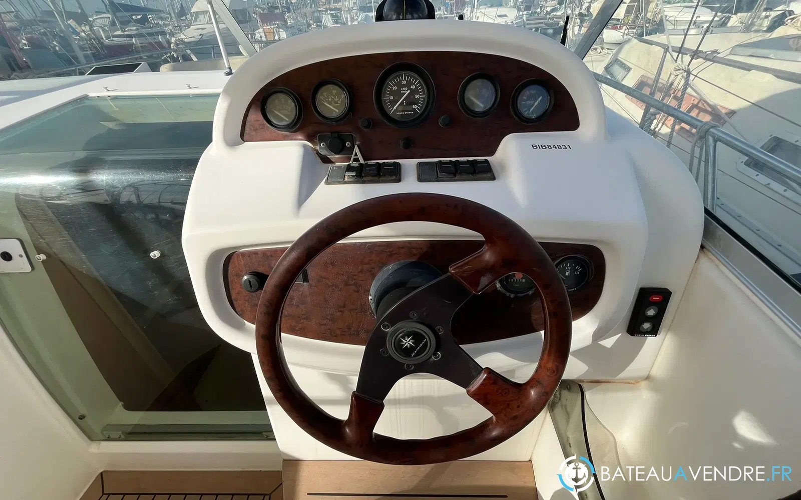 slider 12 Jeanneau Leader 805