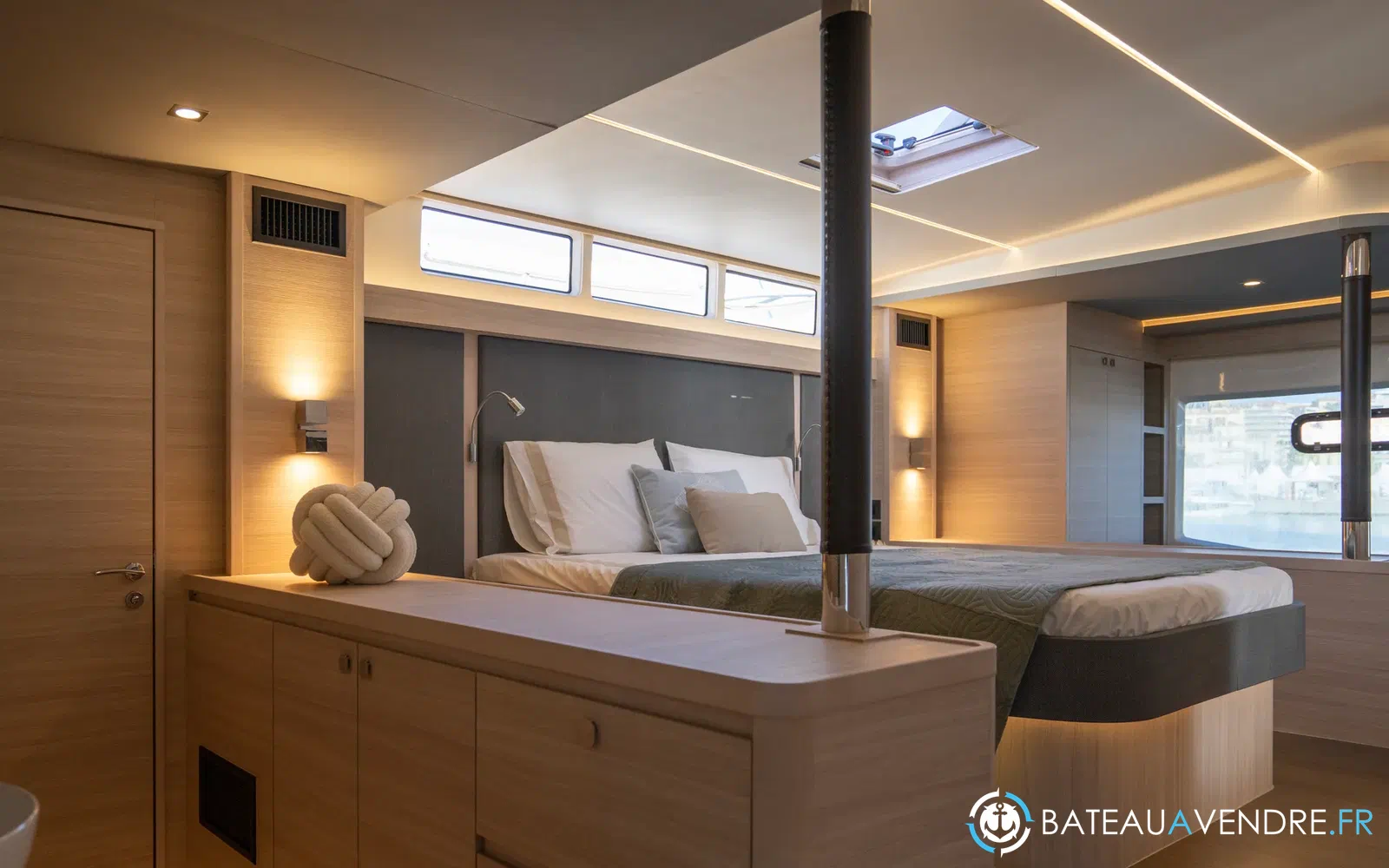 slider 27 Aquila 46 YACHT