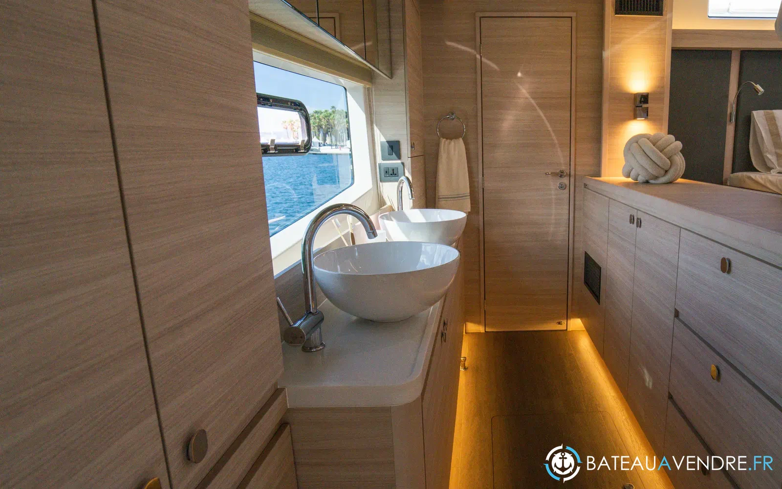 slider 28 Aquila 46 YACHT