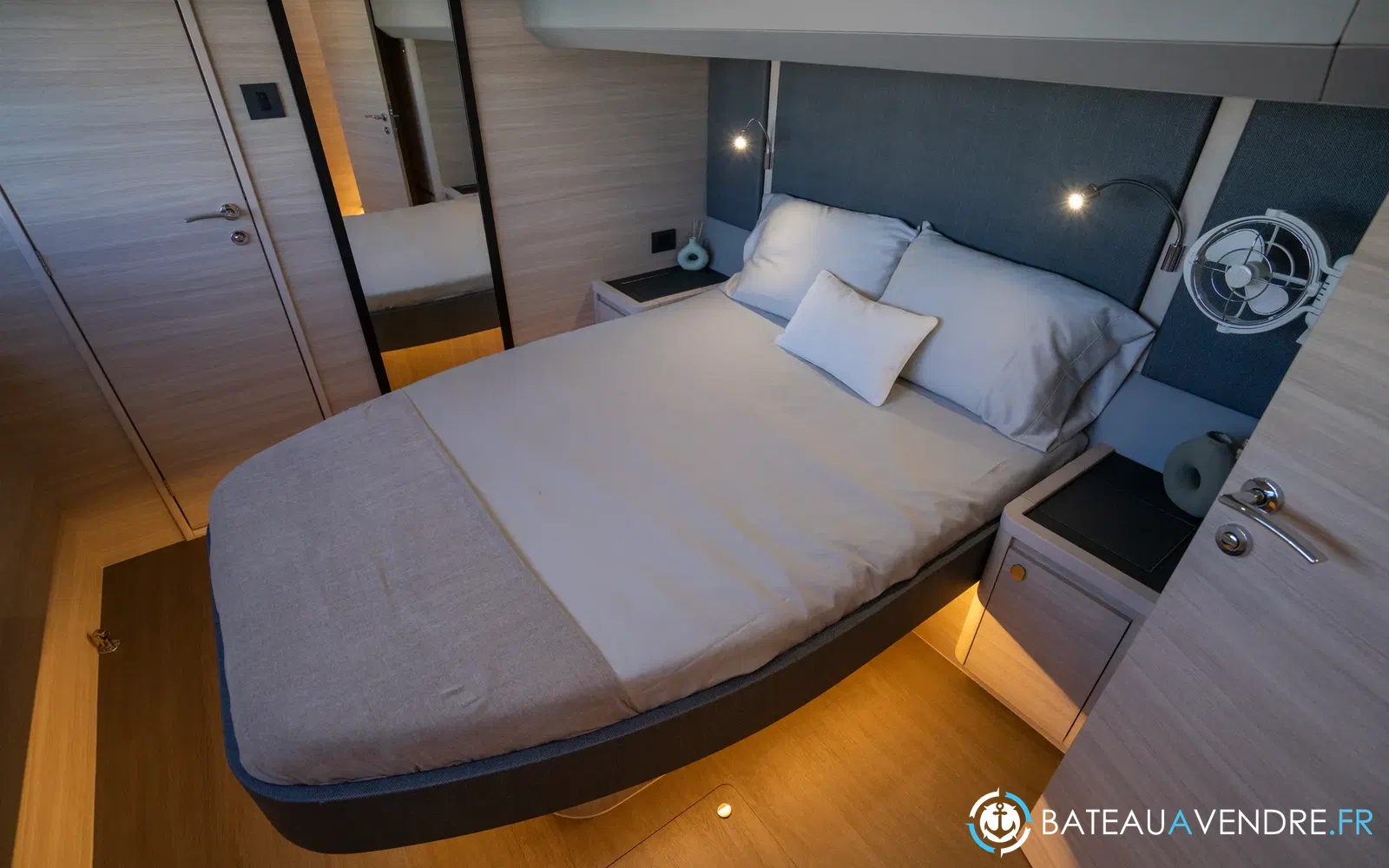 slider 32 Aquila 46 YACHT