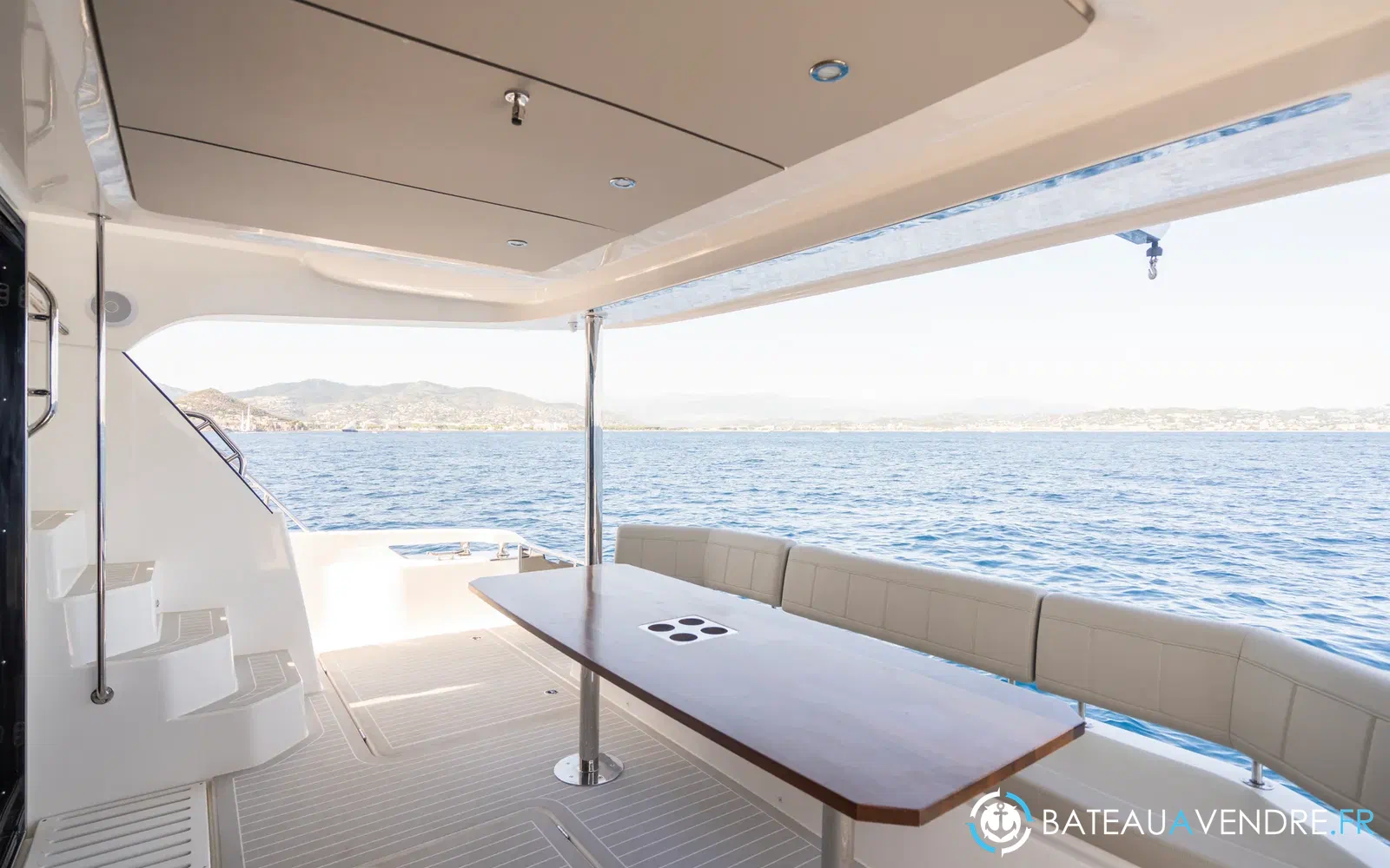 slider 7 Aquila 46 YACHT