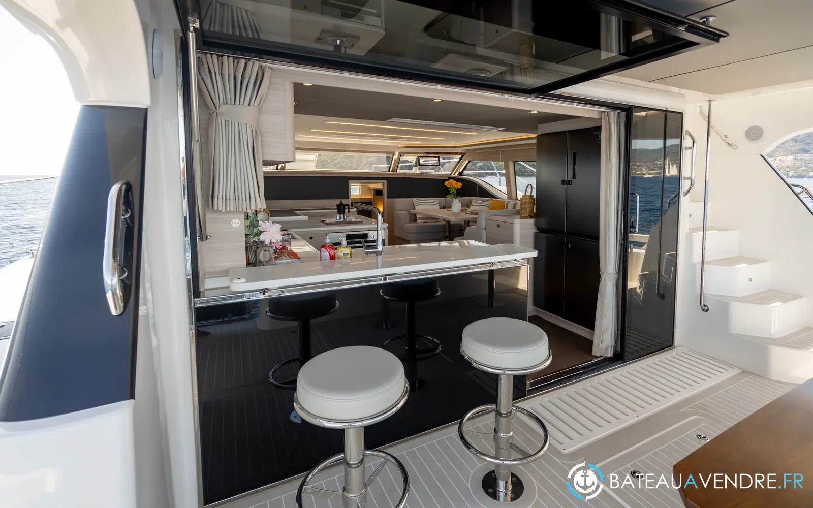 slider 6 Aquila 46 YACHT