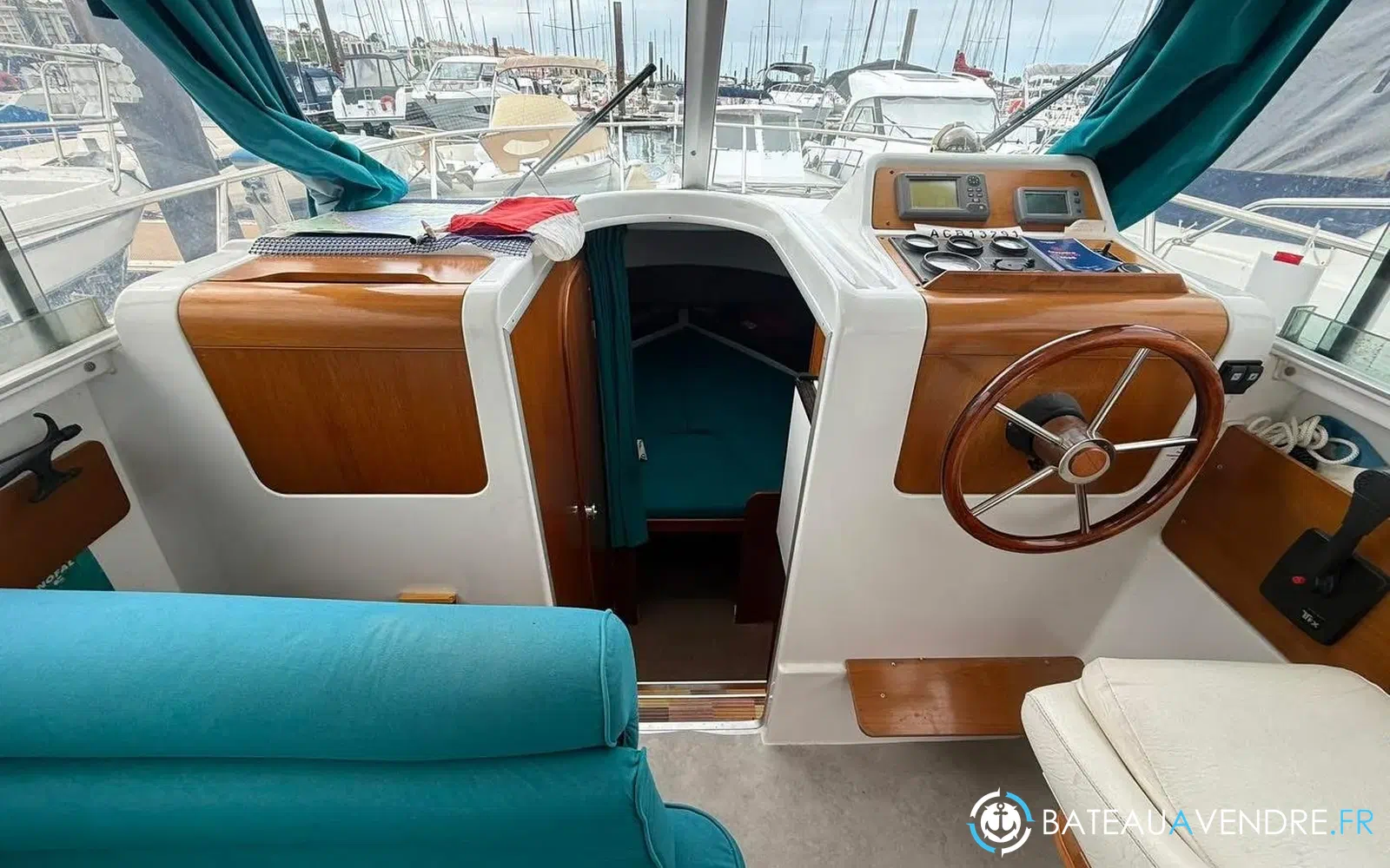 slider 9 Beneteau Antares 760