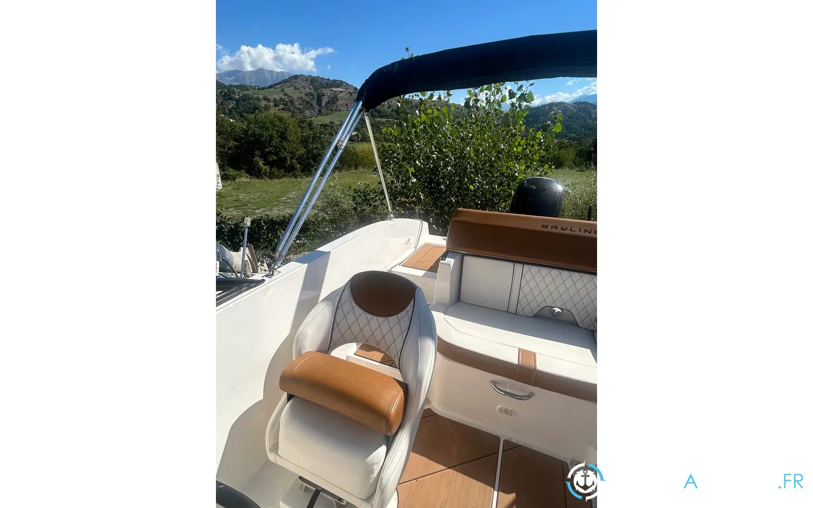 slider 16 Bayliner DX 2000
