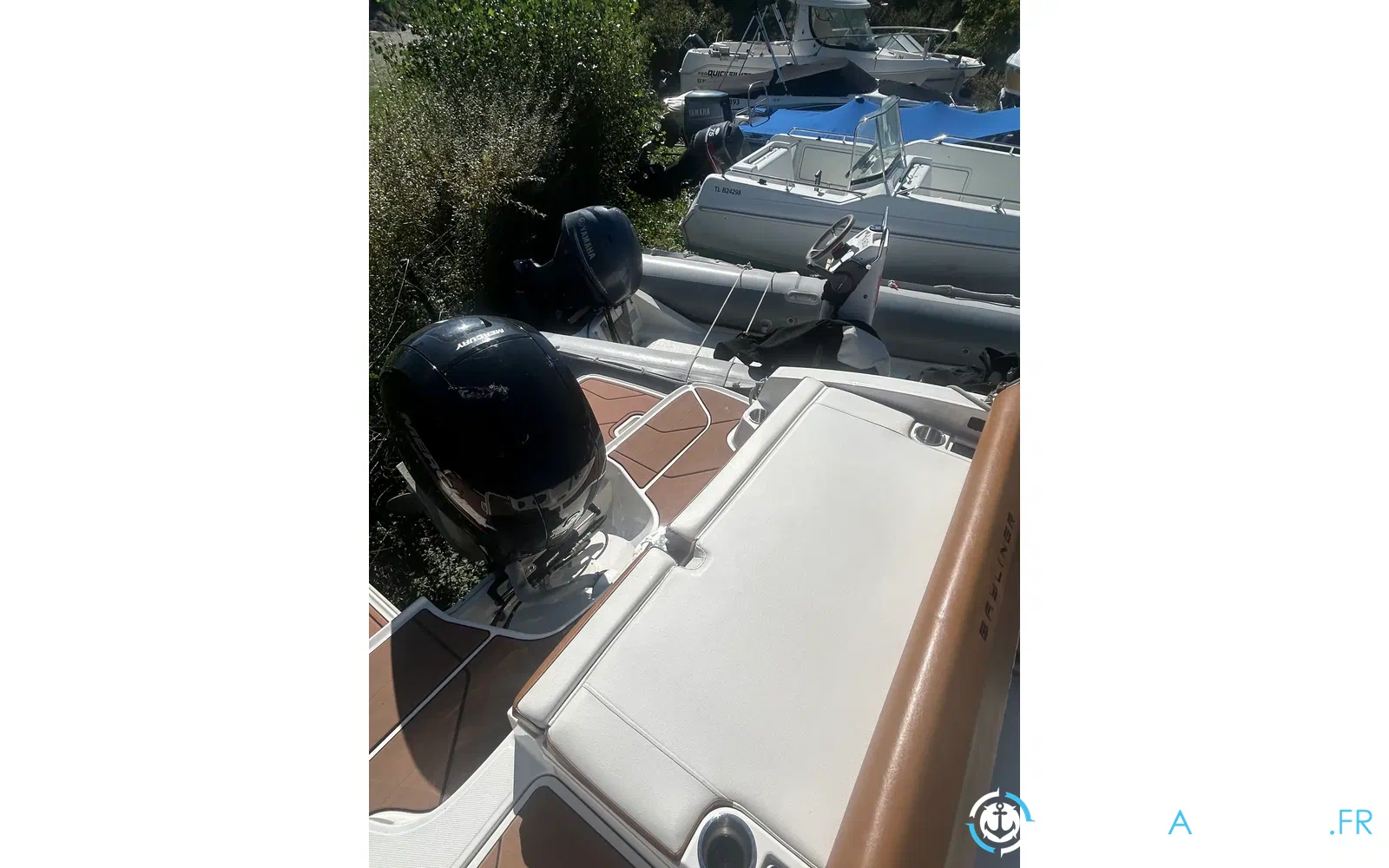 slider 17 Bayliner DX 2000