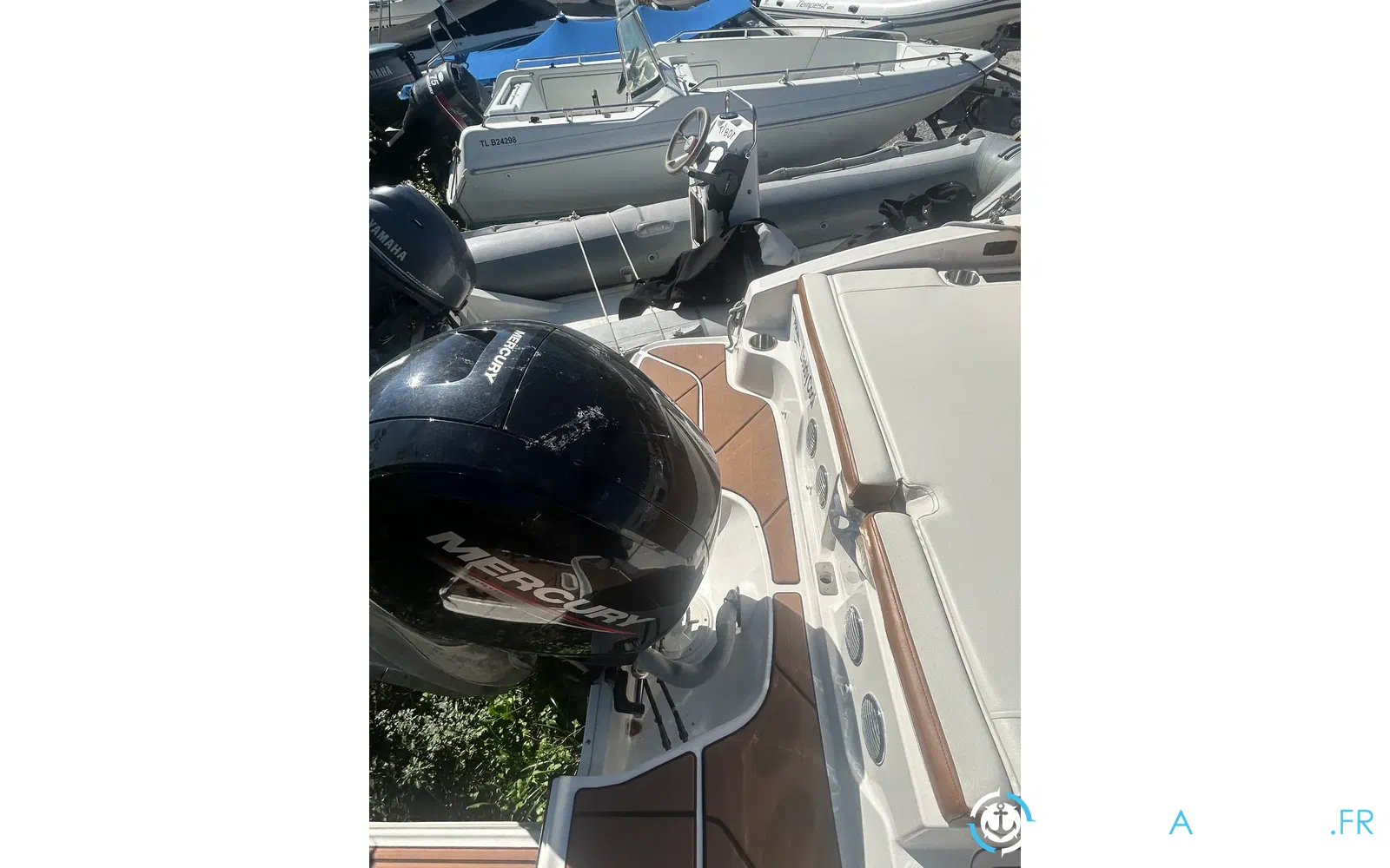 slider 18 Bayliner DX 2000