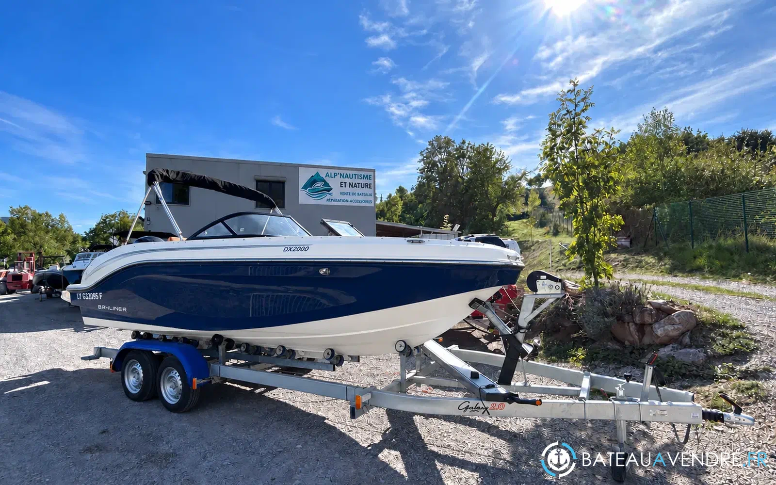 slider 0 Bayliner DX 2000