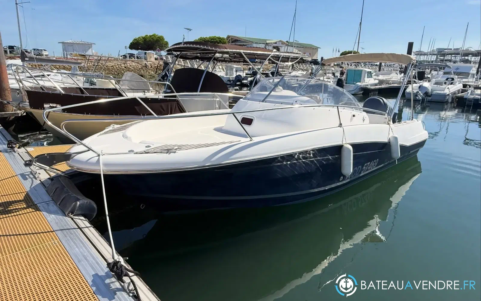 slider 0 Jeanneau Cap Camarat 755 WA