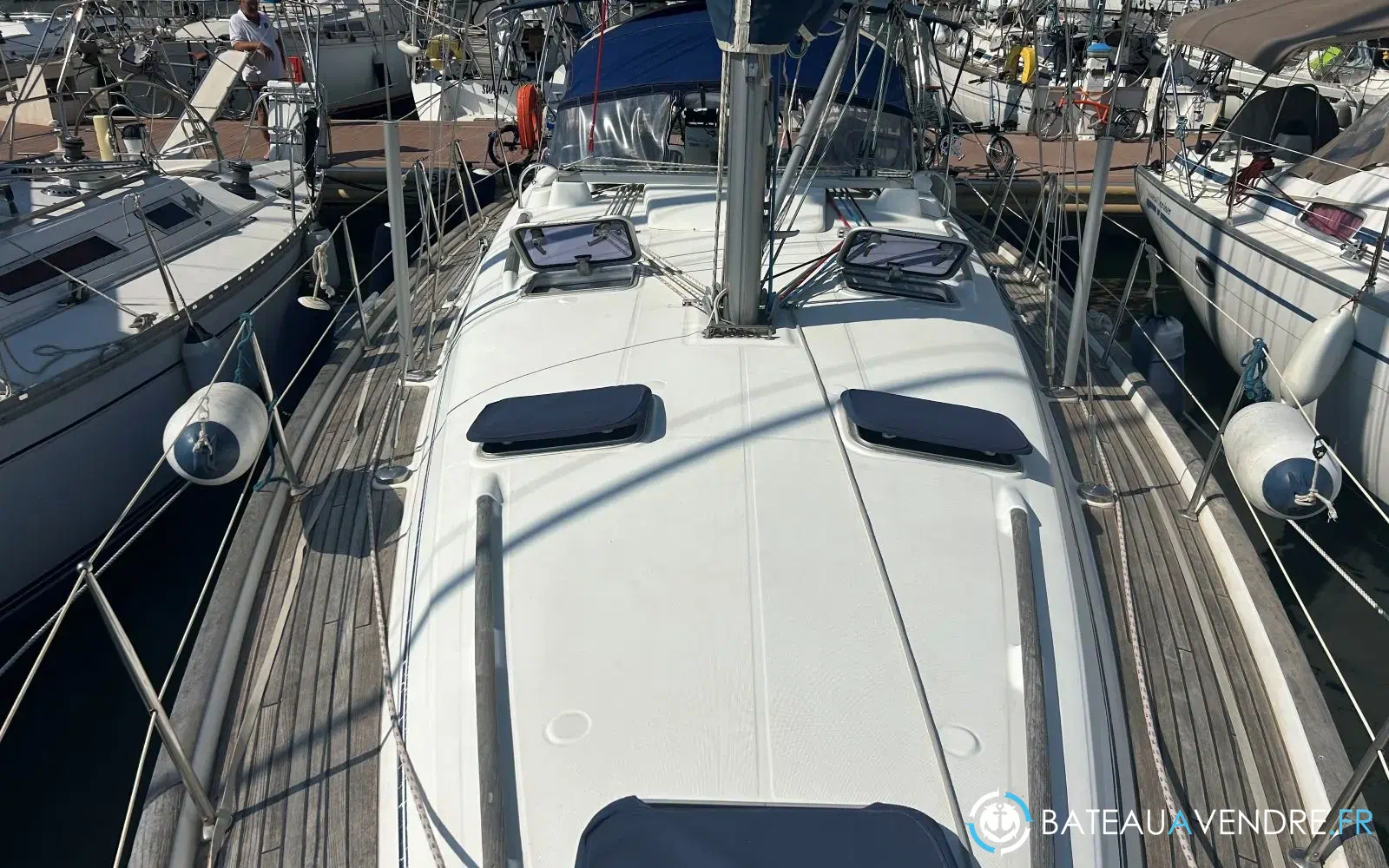 slider 15 Beneteau Oceanis 411 Celebration