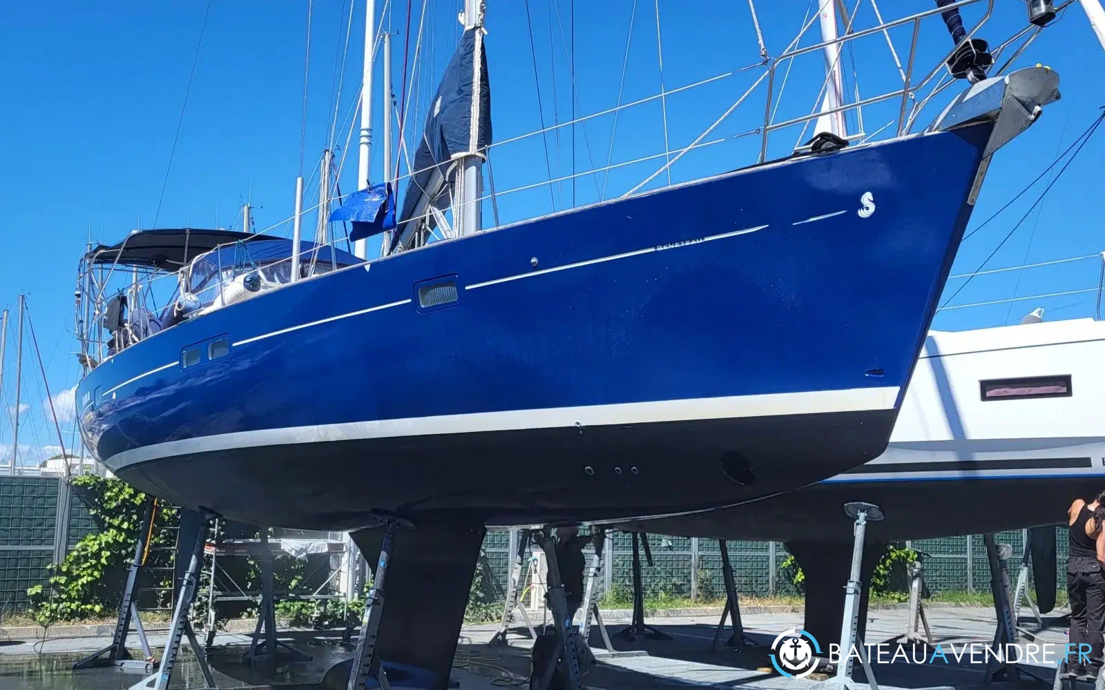 slider 17 Beneteau Oceanis 411 Celebration
