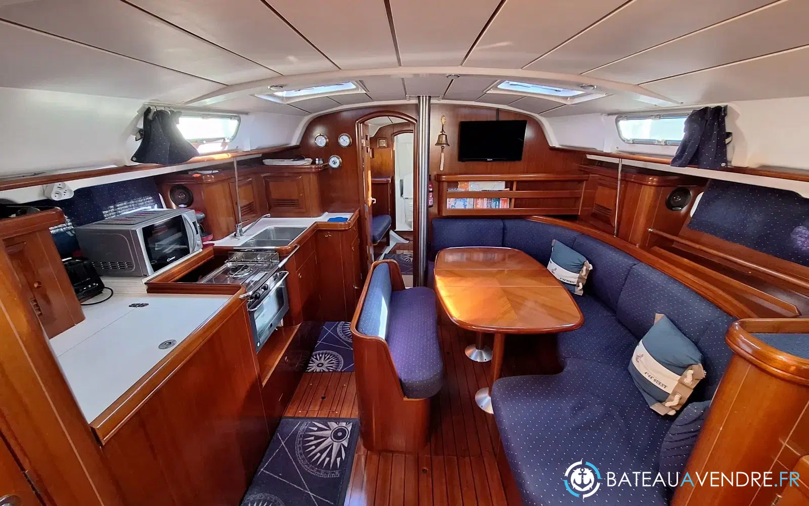 slider 2 Beneteau Oceanis 411 Celebration