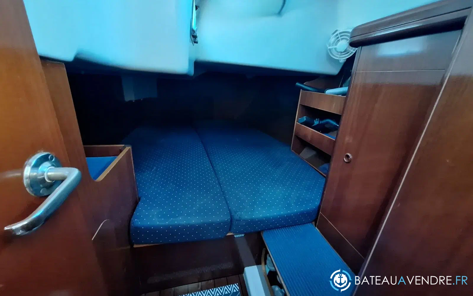 slider 6 Beneteau Oceanis 411 Celebration