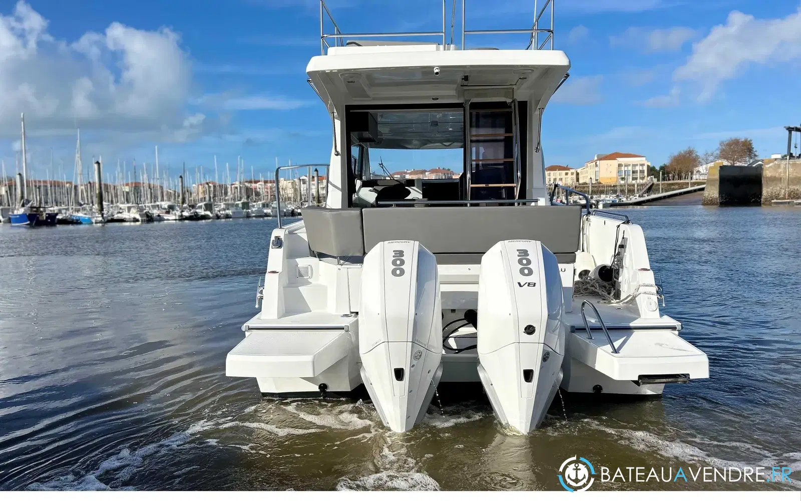 slider 17 Beneteau Antares 11