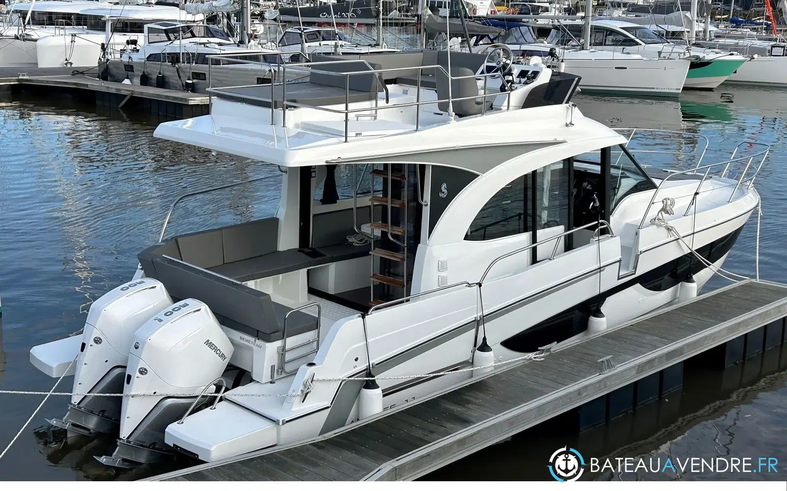 slider 19 Beneteau Antares 11