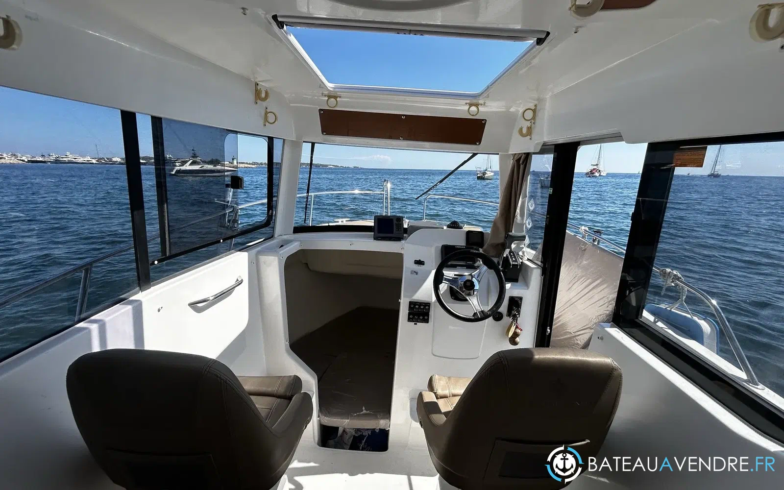 slider 11 Jeanneau Merry Fisher 695 Marlin
